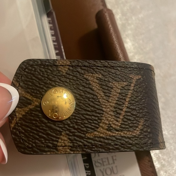 🟫⬜️🟫Louis Vuitton🟫⬜️🟫Large Ring Agenda Monogram - 1 year old, like NEW! - Picture 4 of 10